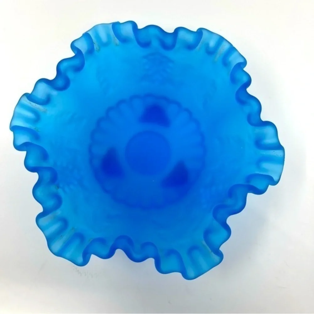 Westmoreland Blue Mist Glass‎ Paneled Grape Crimped Footed Candy Dish Vintage - Picture 4 of 8